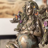 Statue de la Terre Mère