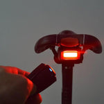 Feu Arrière d'alarme Sonore et Lumineux Intelligent pour Vélo