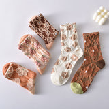 Chaussettes élégantes en coton à fleurs en relief pour femmes