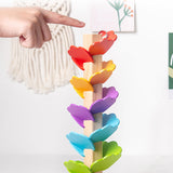 Jouet en bois coloré avec boules de verre