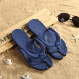 Pantoufles en plastique pliables