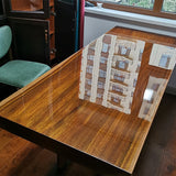 Nappe transparente pour protéger la table