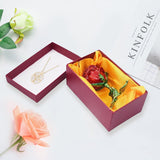 Collier de trèfle à quatre feuilles plié de manière créative