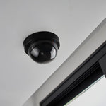 Fausse caméra de surveillance simulée avec lumière rouge