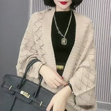 Châle court polyvalent à tricoter en forme de diamant pour femmes