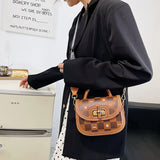 Sac de messager fait maison de matériel de bricolage