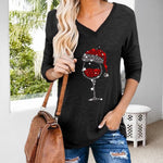 T-shirt de Noël à col en V et imprimé verres à vin pour femmes