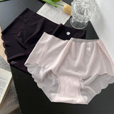 Culotte féminine en soie glacée sans trace