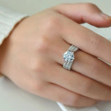 Bague six griffes classique torsadée en diamant