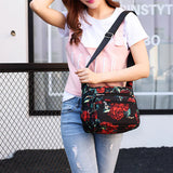 Sac à main à bandoulière en nylon multi-poches pour femme