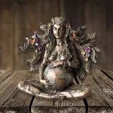 Statue de la Terre Mère