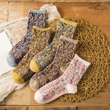 Chaussettes florales brodées vintage pour femmes
