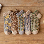 Chaussettes en coton à motif floral gaufré pour femmes