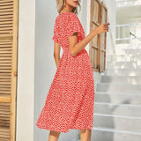 Robe Fleurie Á Manches Courtes Et Col En V Profond