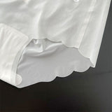 Culotte féminine en soie glacée sans trace