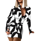 Jupe à encolure en V et impression numérique