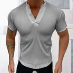 T-shirt élégant à col en V pour hommes