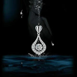 Collier en pierre de goutte d'eau de coeur scintillant