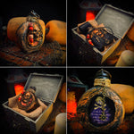 Bouteille de rhum tête de mort pirate en résine