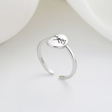 Bague réglable romantique avec motif main dans la main