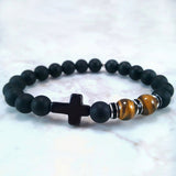 Bracelet de perles d'ambre à croix intérieure