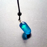 Collier de méduses qui brille dans le noir