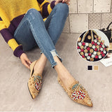 Chaussures cloutées cerise strass