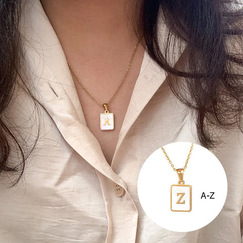 Collier lettre en acier inoxydable pour femme