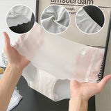 Culotte féminine en soie glacée sans trace