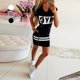 Robe coupe slim à capuche zippée