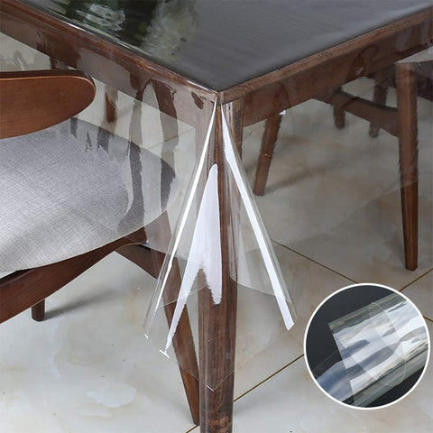 Nappe transparente pour protéger la table