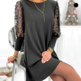 Robe Unie à Col Rond et Manches Bouffantes