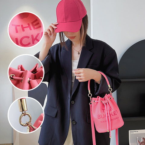 Sac seau avec cordon de serrage monogrammé et coloré