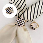 Boucle de foulard en soie simple et élégante