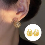 Boucles D'oreilles Découpées Á La Mode