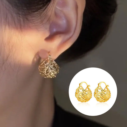 Boucles D'oreilles Découpées Á La Mode