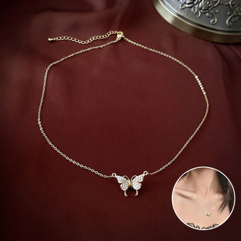 Collier depapillon en patchwork magnétique