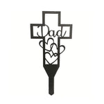 Pieu de la croix commémorative du cimetière pour les parents