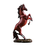 Cheval en résine debout