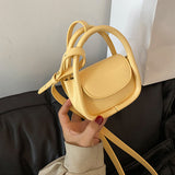 Mini étui pour casque en cuir coloré