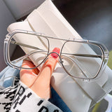 Lunettes de soleil à grande monture