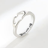 Bague de Couple de Mains Étreintes Aimantes