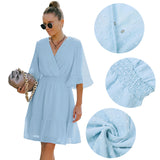 Robe en mousseline à volants et encolure en V